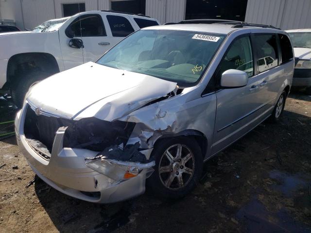 Photo 2 from auction – 2010 CHRYSLER TOWN & COU with VIN 2A4RR5D16AR127771