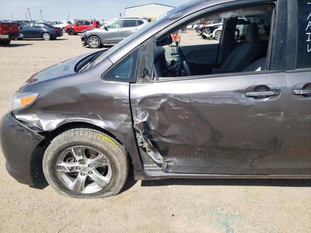 Photo 9 from auction – 2017 TOYOTA SIENNA LE with VIN 5TDKZ3DC5HS782101