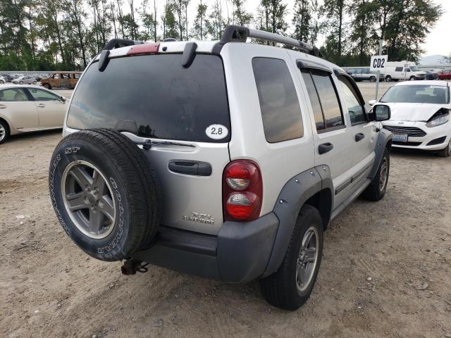 Photo 4 from auction – 2005 JEEP LIBERTY RE with VIN 1J4GL38K05W504642