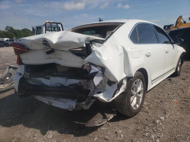 Photo 4 from auction – 2017 VOLKSWAGEN PASSAT with VIN 1VWAT7A31HC002344