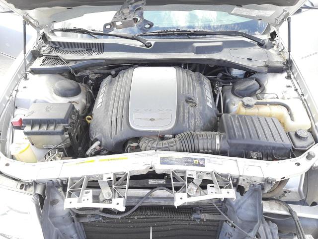 Photo 7 from auction – 2005 CHRYSLER 300C with VIN 2C3AA63H55H175390