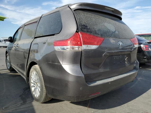 Photo 3 from auction – 2014 TOYOTA SIENNA XLE with VIN 5TDYK3DC1ES452059