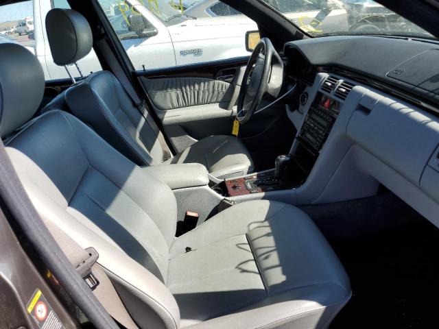 Photo 5 from auction – 1997 MERCEDES-BENZ E 420 with VIN WDBJF72FXVA378968