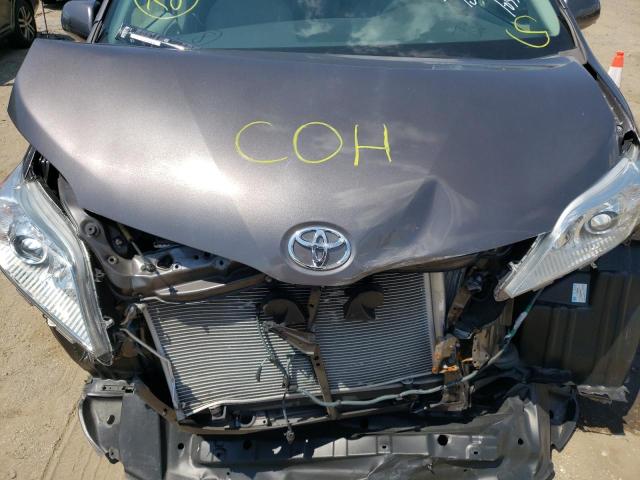 Photo 7 from auction – 2014 TOYOTA SIENNA LE with VIN 5TDKK3DC0ES498066