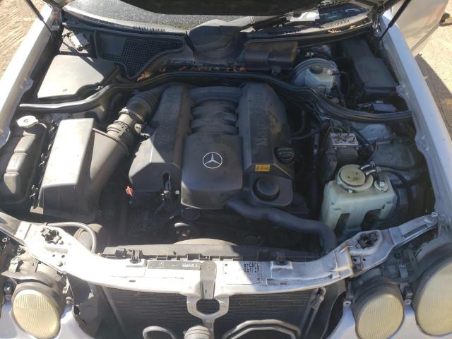 Photo 7 from auction – 2002 MERCEDES-BENZ E 320 with VIN WDBJF65J32B490253