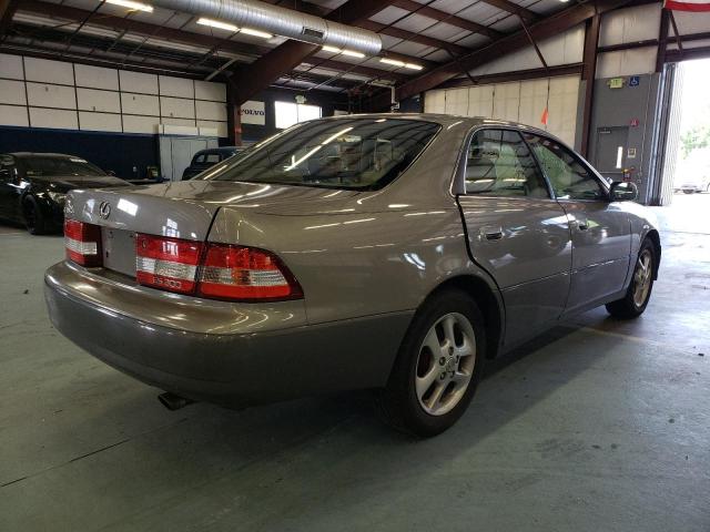 Photo 4 from auction – 2001 LEXUS ES 300 with VIN JT8BF28G915106857