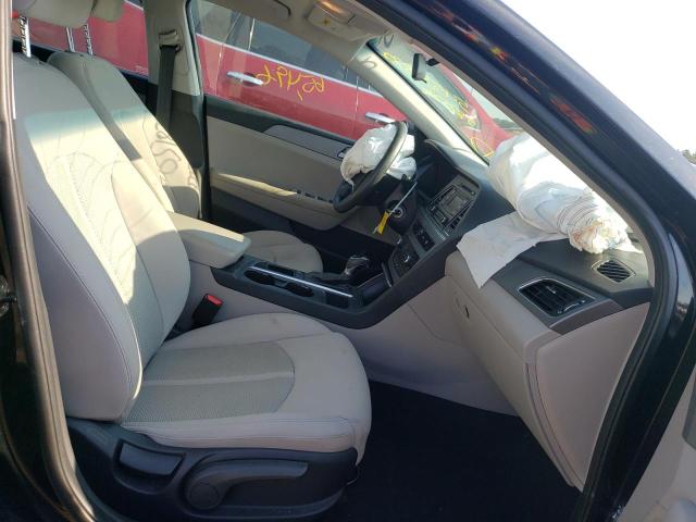 Photo 5 from auction – 2017 HYUNDAI SONATA SE with VIN 5NPE24AF2HH587326