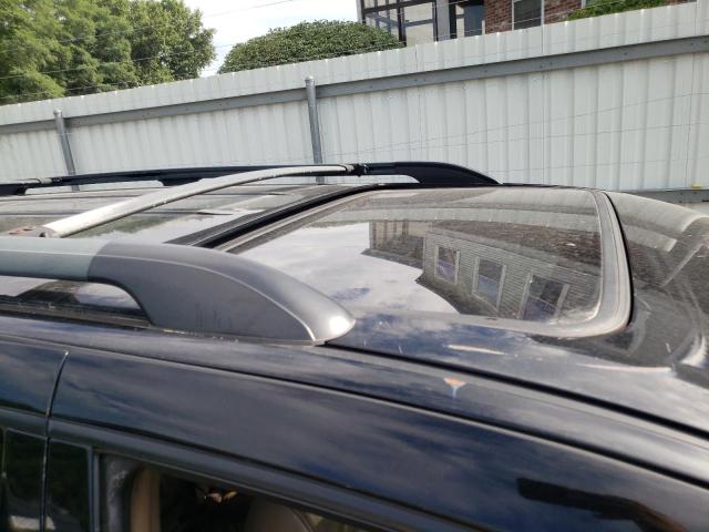 Photo 9 from auction – 2004 TOYOTA SEQUOIA SR with VIN 5TDBT44A94S233405