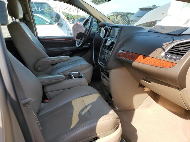 Photo 5 from auction – 2013 CHRYSLER TOWN & COU with VIN 2C4RC1CG7DR646189