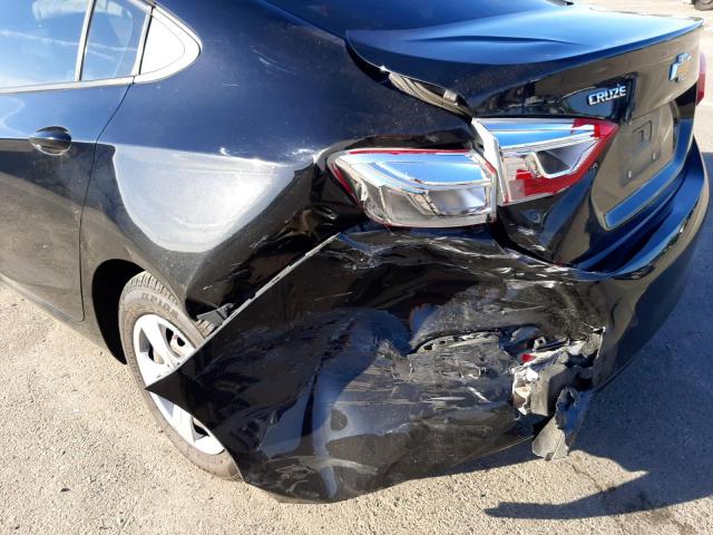Photo 9 from auction – 2017 CHEVROLET CRUZE LS with VIN 1G1BC5SM7H7251817