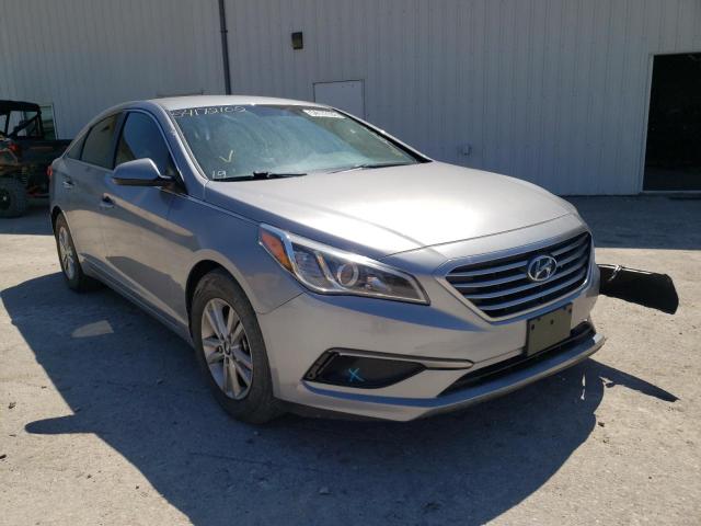 HYUNDAI SONATA SE 2017 with VIN 5NPE24AF8HH445675 - Photo from auction
