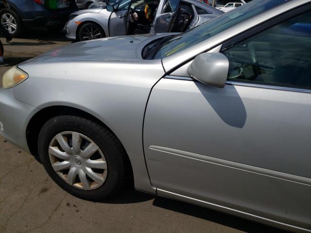 Photo 9 from auction – 2005 TOYOTA CAMRY LE with VIN 4T1BE32K25U416928