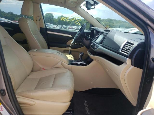 Photo 5 from auction – 2016 TOYOTA HIGHLANDER with VIN 5TDJKRFH4GS265558