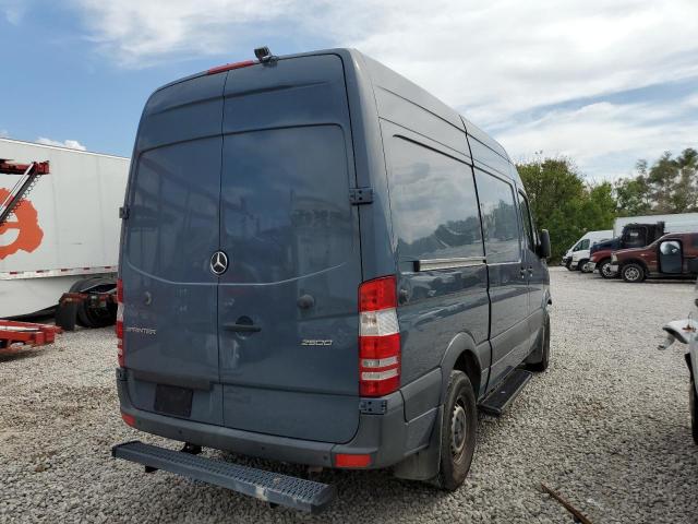 Photo 4 from auction – 2018 MERCEDES-BENZ SPRINTER 2 with VIN WD3PE7CD9JP638273