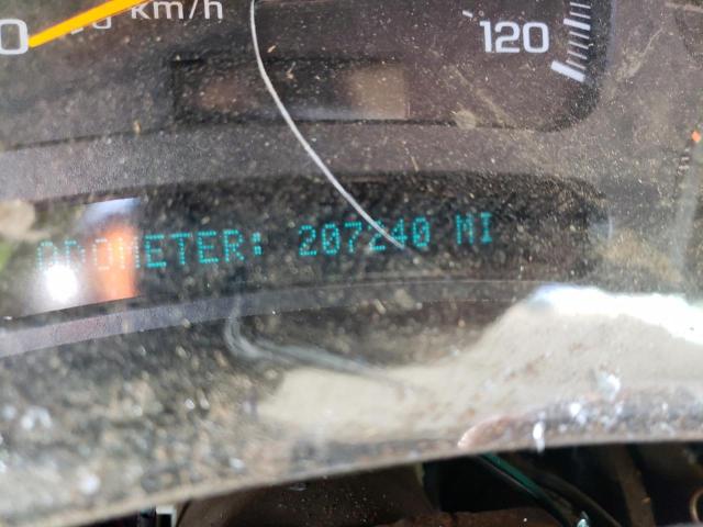 Photo 8 from auction – 2003 CHEVROLET SILVERADO with VIN 1GCHC29103E110510