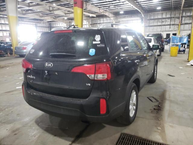 Photo 4 from auction – 2015 KIA SORENTO LX with VIN 5XYKTDA76FG596642