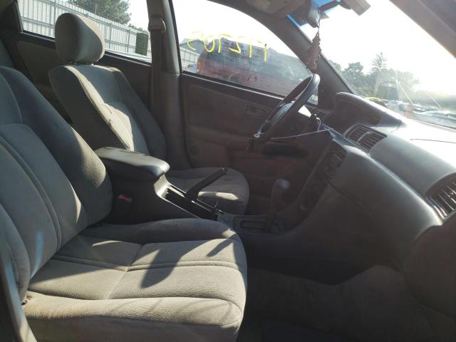 Photo 5 from auction – 2001 TOYOTA CAMRY CE with VIN 4T1BG22K31U040559