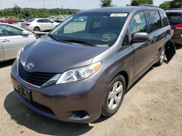 Photo 2 from auction – 2014 TOYOTA SIENNA LE with VIN 5TDKK3DC7ES484178