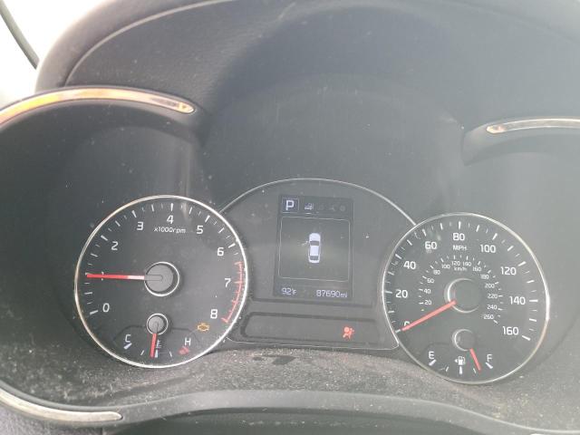 Photo 8 from auction – 2018 KIA FORTE LX with VIN 3KPFL4A76JE284585