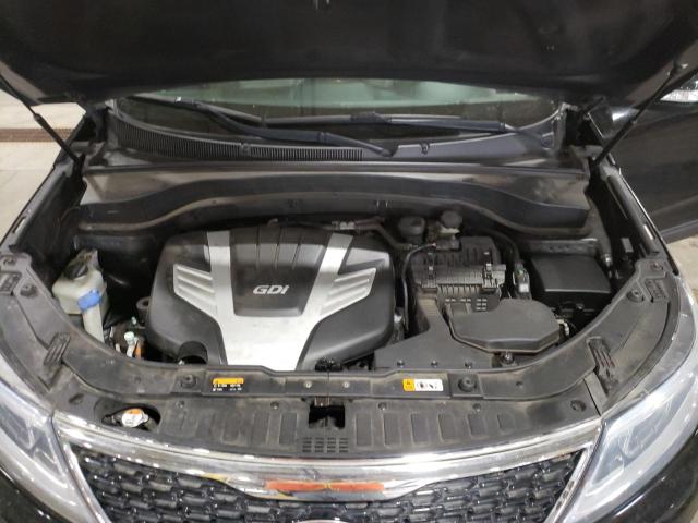 Photo 7 from auction – 2015 KIA SORENTO LX with VIN 5XYKTDA76FG596642