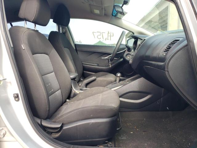 Photo 5 from auction – 2016 KIA FORTE LX with VIN KNAFK5A8XG5540665