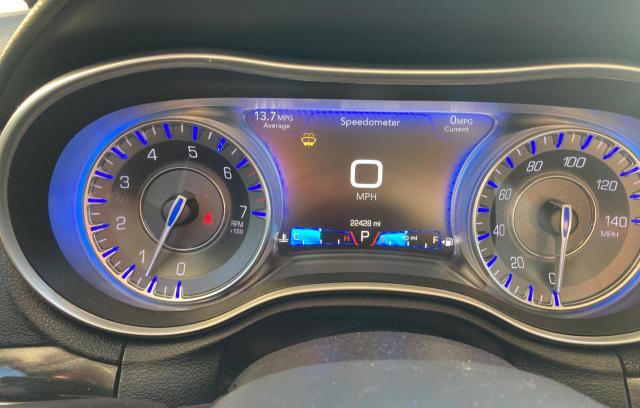 Photo 8 from auction – 2017 CHRYSLER 300 LIMITE with VIN 2C3CCAAG5HH506635