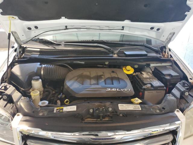 Photo 7 from auction – 2015 CHRYSLER TOWN & COU with VIN 2C4RC1BG0FR696338