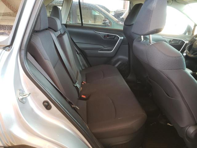 Photo 6 from auction – 2022 TOYOTA RAV4 LE with VIN JTMLWRFV1ND563562