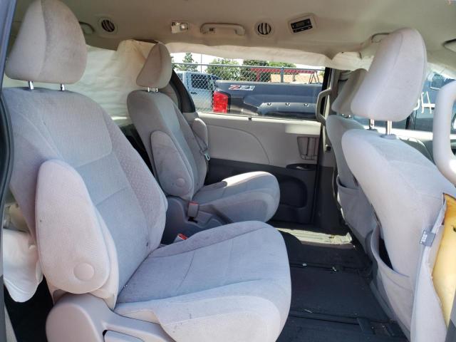 Photo 6 from auction – 2015 TOYOTA SIENNA LE with VIN 5TDJK3DC4FS121737