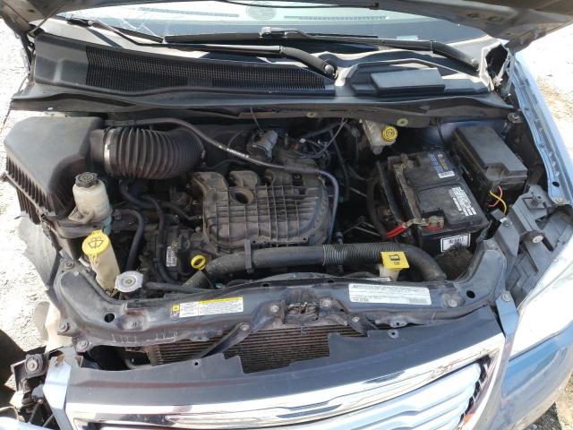 Photo 7 from auction – 2011 CHRYSLER TOWN & COU with VIN 2A4RR8DG7BR745902