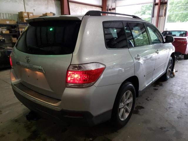 Photo 4 from auction – 2011 TOYOTA HIGHLANDER with VIN 5TDZK3EH1BS039102