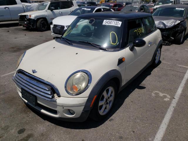 Photo 2 from auction – 2008 MINI COOPER with VIN WMWMF33598TT64563