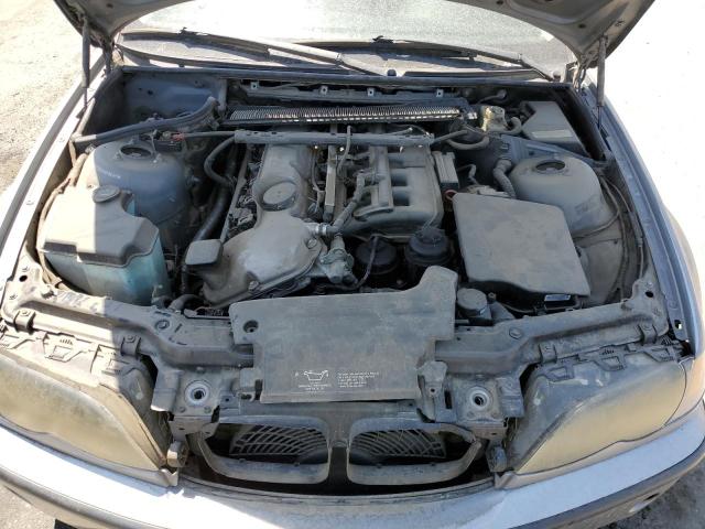 Photo 7 from auction – 2004 BMW 325 IS SUL with VIN WBAAZ33484KP86261