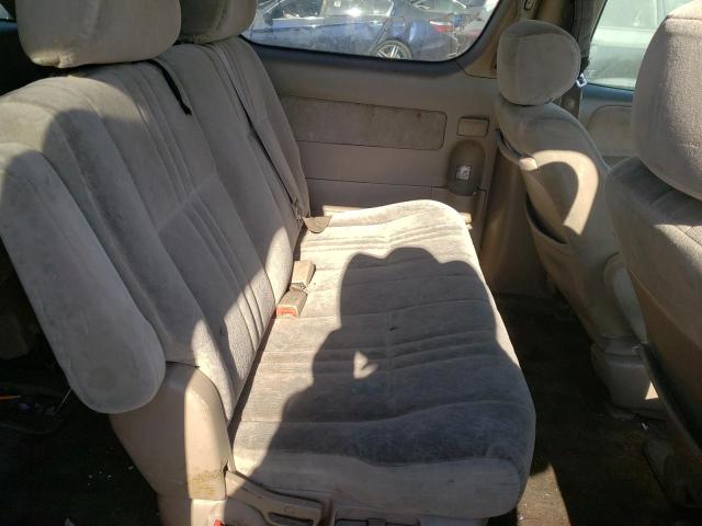 Photo 6 from auction – 1998 TOYOTA SIENNA LE with VIN 4T3ZF13C4WU040216