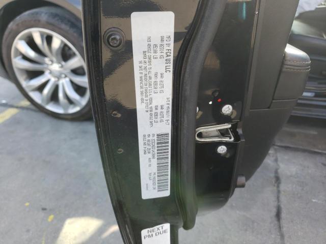 Photo 10 from auction – 2018 CHRYSLER 300 LIMITE with VIN 2C3CCAEG7JH130049