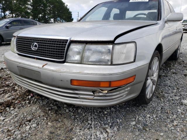 Photo 9 from auction – 1992 LEXUS LS 400 with VIN JT8UF11E1N0108844