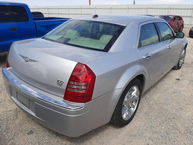Photo 4 from auction – 2005 CHRYSLER 300C with VIN 2C3AA63H55H175390