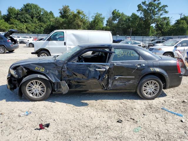 Photo 9 from auction – 2010 CHRYSLER 300 TOURIN with VIN 2C3CA1CV3AH329803