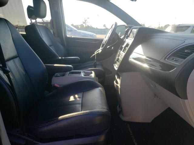 Photo 5 from auction – 2014 CHRYSLER TOWN & COU with VIN 2C4RC1BG1ER326529