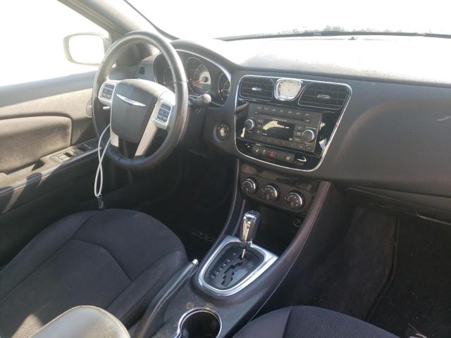 Photo 9 from auction – 2013 CHRYSLER 200 TOURIN with VIN 1C3CCBBB0DN633173