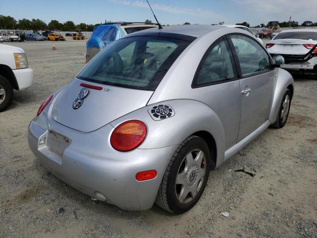 Photo 4 from auction – 2000 VOLKSWAGEN NEW BEETLE with VIN 3VWDD21C0YM499897