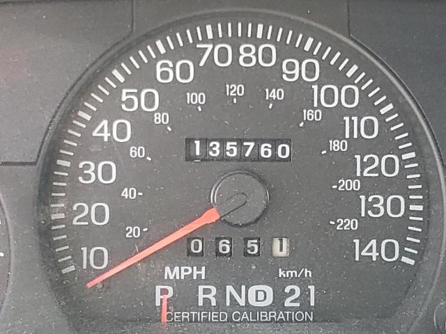 Photo 8 from auction – 2005 FORD CROWN VICT with VIN 2FAFP71W85X118099