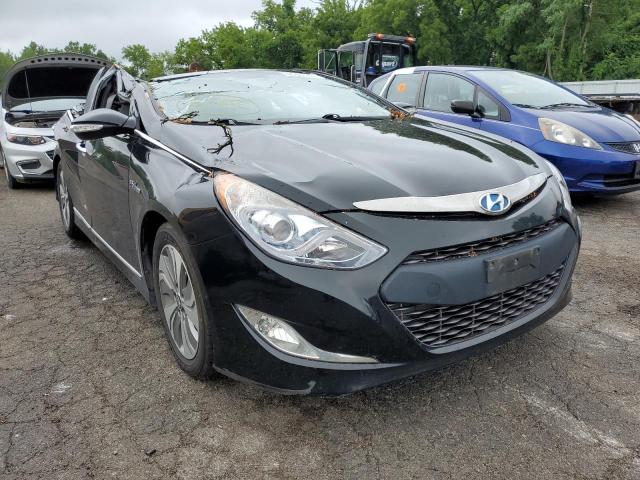 HYUNDAI SONATA HYB 2015 with VIN KMHEC4A42FA119723 - Photo from auction