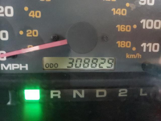 Photo 8 from auction – 2002 TOYOTA 4RUNNER SR with VIN JT3GN86R820249724
