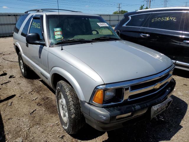 CHEVROLET BLAZER 1996 with VIN 1GNCT18W2TK102600 - Photo from auction