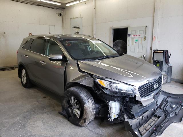 KIA SORENTO LX 2018 with VIN 5XYPG4A38JG408154 - Photo from auction