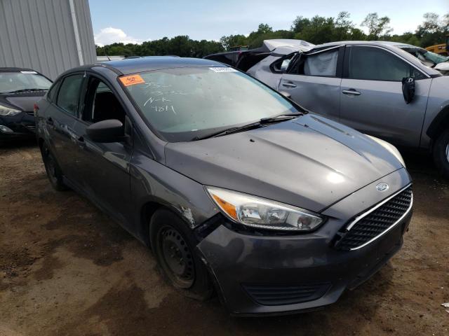 FORD FOCUS S 2015 with VIN 1FADP3E27FL279811 - Photo from auction