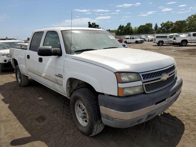 CHEVROLET SILVERADO 2005 with VIN 1GCHK23235F928749 - Photo from auction