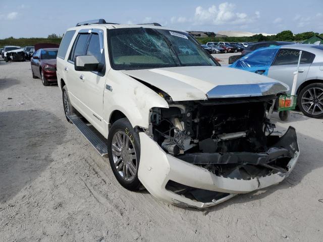 LINCOLN NAVIGATOR 2007 with VIN 5LMFU27577LJ20861 - Photo from auction