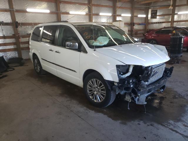 CHRYSLER TOWN & COU 2015 with VIN 2C4RC1CGXFR754972 - Photo from auction